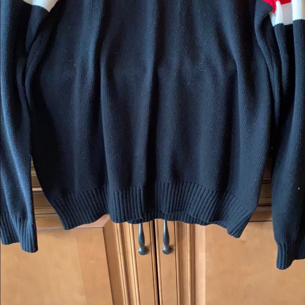 Sweater - Picture 4 of 5
